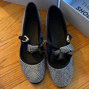AEROSOLES Sparkling Silver and Black Loafers